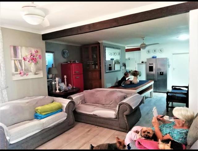 7 BEDROOM HOUSE FOR SALE IN SCOTTBURGH SOUTH